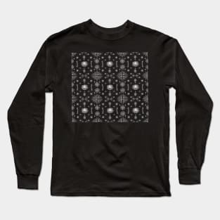 halloween, spider, webs, pattern Long Sleeve T-Shirt